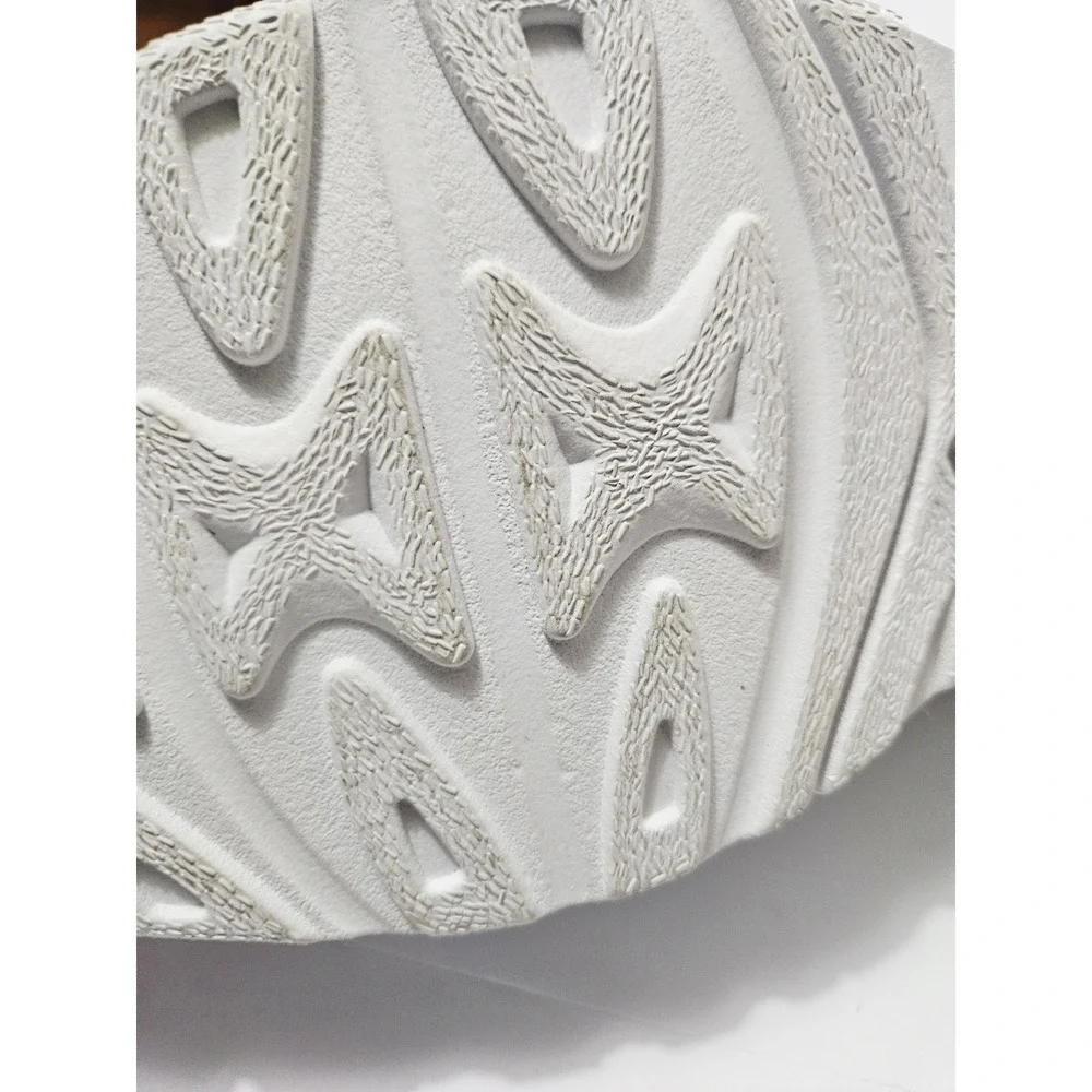 Nike Air Essential Mens Athletic Shoes Size 12‎ Crisp White Uncreased